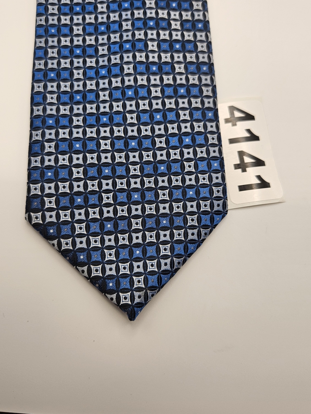 Alexander Julian Blue and Silver Geometric Jacquard Silk Tie